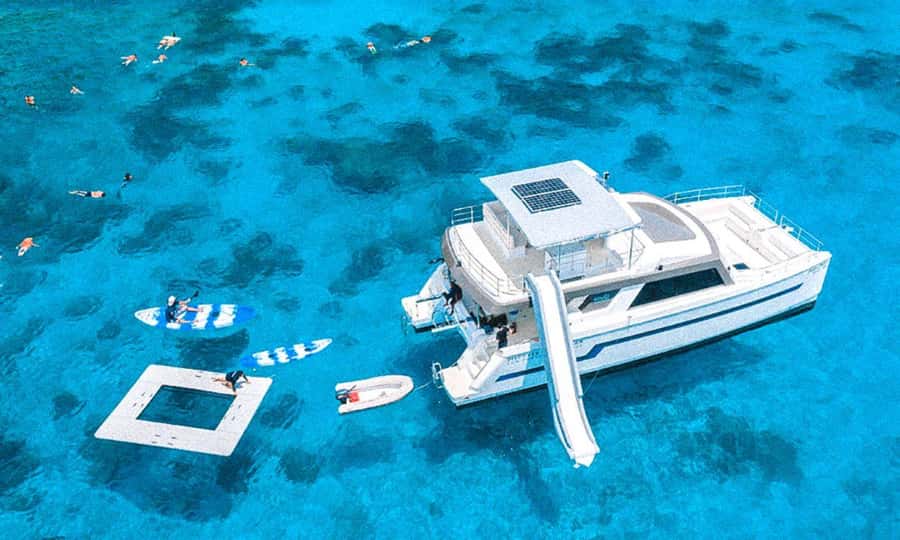 Phuket: Phi Phi, Maya, and Maiton by Luxury Yacht with Lunch - The catamaran ride to Phi Phi