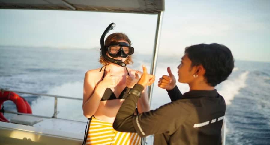 Phuket: Phi Phi, Maya, and Maiton by Luxury Yacht with Lunch - Is $111 good value?