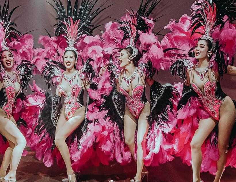 Phuket: Simon Cabaret Show VIP Tickets - Thai culture beside pop music
