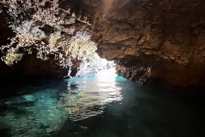 Polignano a Mare luxury boat tour, aperitif, diving and snorkeling - Booking, weather, and cancellation details