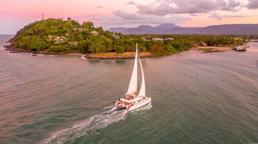 Port Douglas: Sunset Sailing Cruise on Luxury Catamaran - Canapes and the included welcome drink