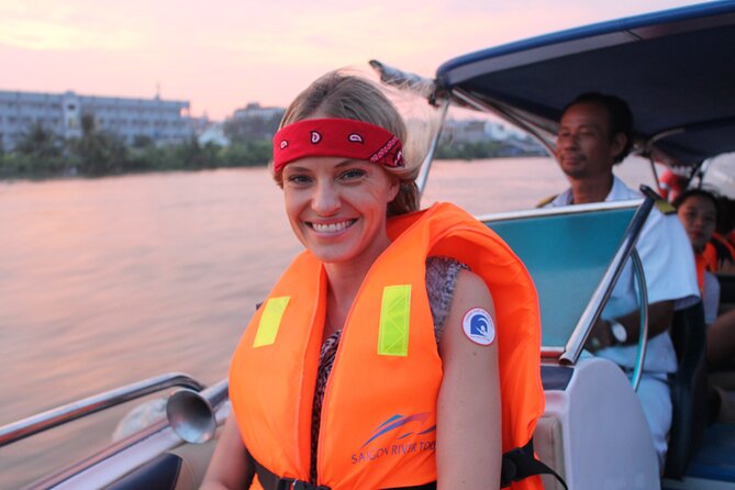 Premium Cu Chi Tunnels Tour with Local Expert by SpeedBoat - Inside the tunnels, traps, and bunkers