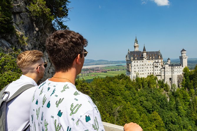 Premium Neuschwanstein Castle and Linderhof VIP Tour from Munich - Lunch and free time near Hohenschwangau