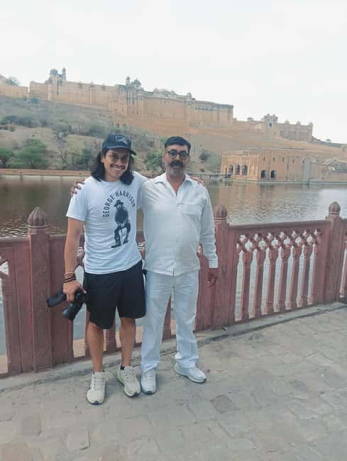 Private 4-Days Golden Triangle Luxury Tour From Delhi - Day 3: Forts, stepwells, and Jaipur’s royal center