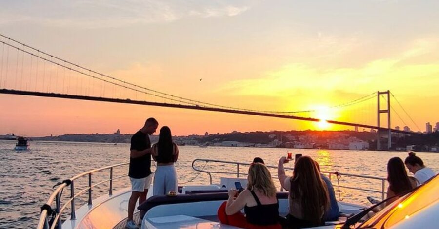 Private Bosphorus Sightseeing Cruise By Luxury Yacht - Starting in Cibali or With Hotel Pickup