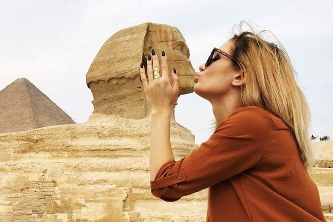 Private Day Tour to Giza Pyramids, Sphinx & Saqqara + Luxury Nile Dinner Cruise - Saqqara and the Step Pyramid of Djoser