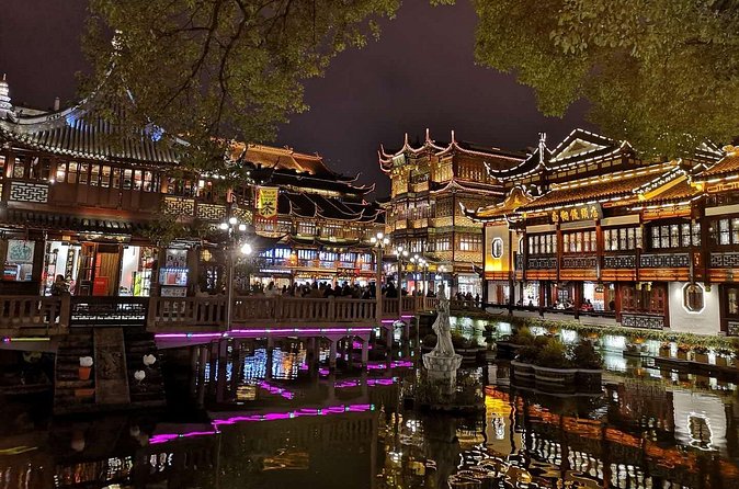 Private Evening Tour: VIP Huangpu River Cruise and Shanghai Lights - Who should book this night tour?