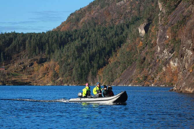 Private Fjordcruise by Luxury Pontoon Boat - Bergen Fjords - The remote fjords and the real payoff