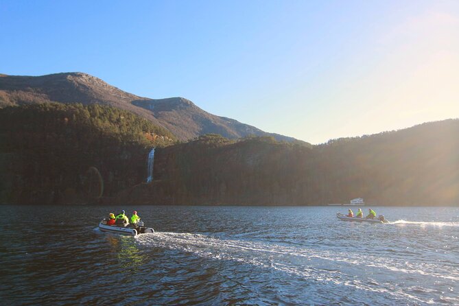 Private Fjordcruise by Luxury Pontoon Boat - Bergen Fjords - Lunch and the day’s sense of occasion
