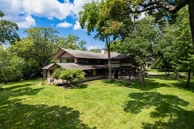 Private Frank Lloyd Wright Architectural Tour by Luxury Vehicle - Seeing all 25 buildings by car
