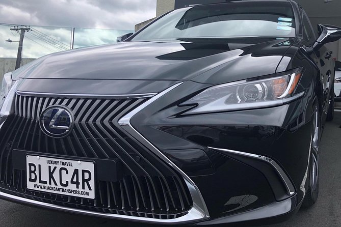 Private Luxury Airport Transfers in Auckland – Sedans & Vans - Meeting your driver at Auckland Airport