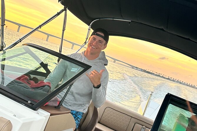 Private Luxury Boat Charter - Captain Aaron’s style makes a difference