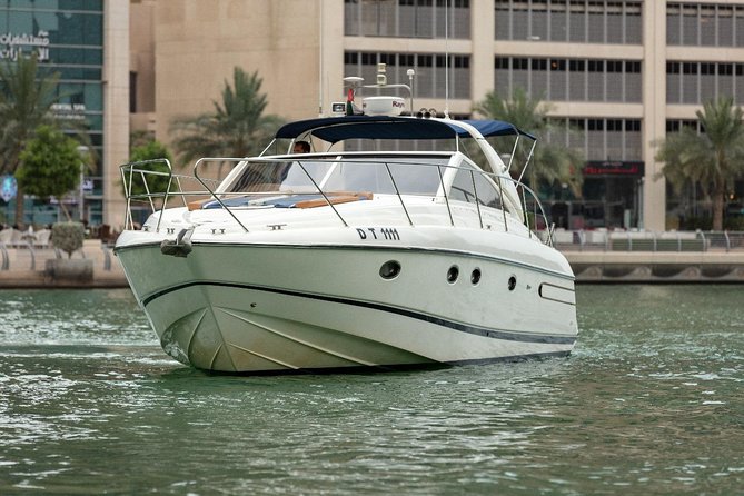 Private Luxury Everest Yacht Cruise from Dubai Marina - Dubai Marina Canal and Bluewaters Island