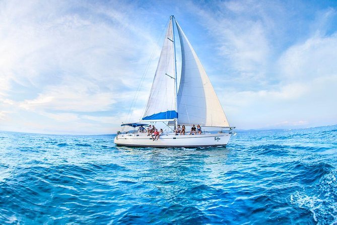 Private Luxury Sailing Cruise in Los Cabos with Lunch and Open Bar - Sailing, appetizers, and the Sea of Cortez
