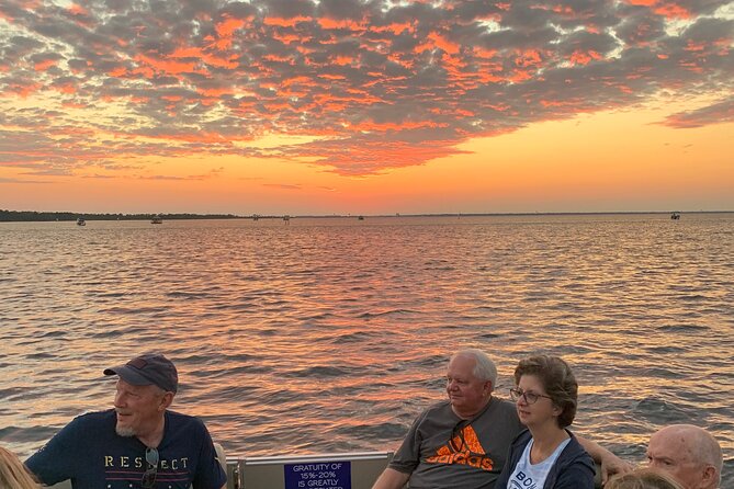 Private Luxury Sunset Cruise in Panama City Beach - Watching the sun go down over the water