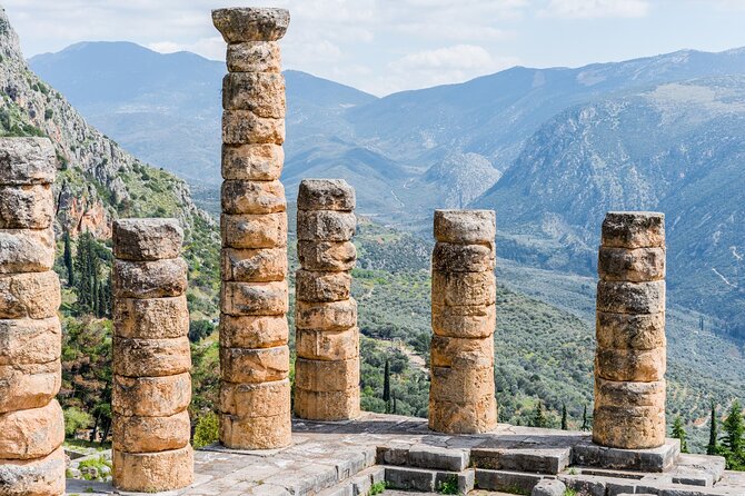 Private Luxury Tour: Delphi & Thermopylae – The 300’s Legacy - One hour with the Charioteer of Delphi