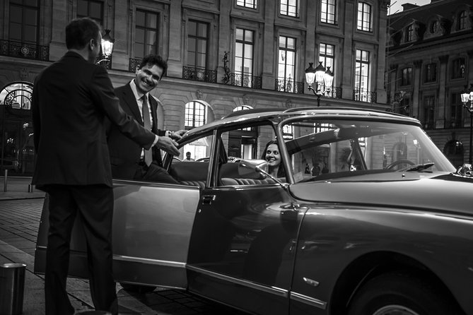 Private luxury tour of Bordeaux in a magnificent Citroen DS - 2 hours - Five details that shape the experience