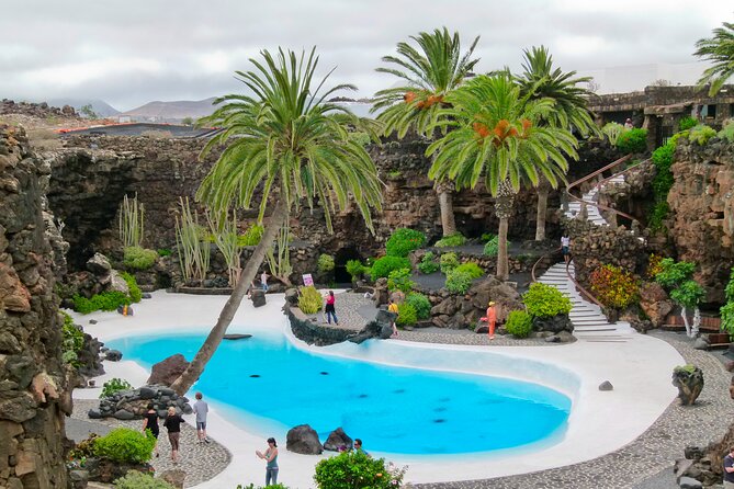 Private luxury Tour of Jameos del Agua and Cueva de los Verdes in Lanzarote - Cueva de los Verdes: the volcanic tube itself