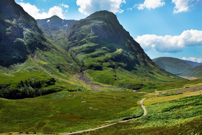 Private Luxury Tour of Loch Lomond, Glencoe & The Highlands - The Forth Bridges and the Kelpies set the tone