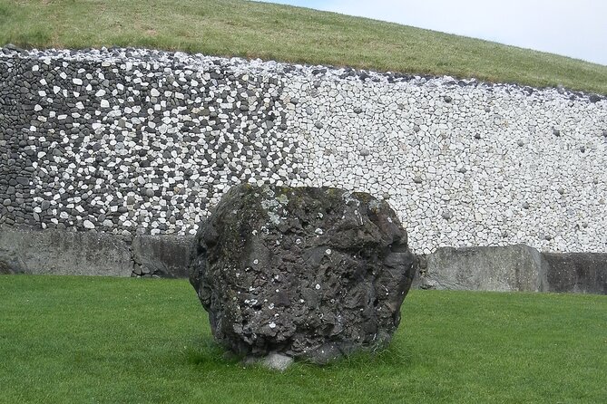 Private Luxury Tour of Newgrange and The Hill of Tara - The Hill of Tara, where power met belief