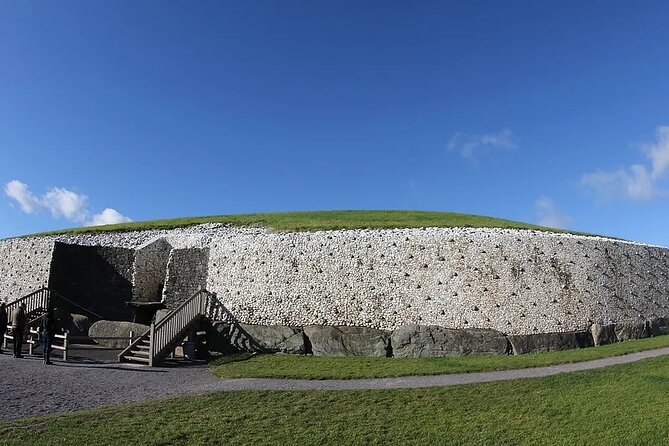 Private Luxury Tour of Newgrange and The Hill of Tara - Four Knocks and its small, unusual chamber