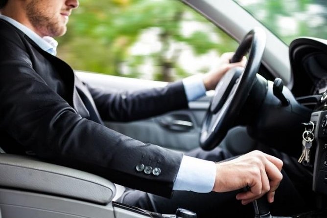 Private Luxury Transfer from Fiumicino Airport to Rome - Key points to know before booking
