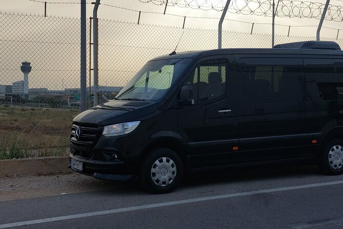 Private Luxury Transfer From/To Athens International Airport - Vehicle comfort and useful onboard extras