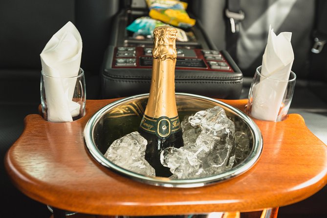 Private Luxury Transfer - Round Trip (Hewanorra International Airport UVF) - A polished welcome at Hewanorra Airport