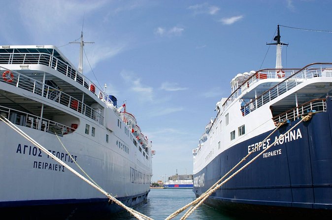 Private Luxury Transfers in Athens, Piraeus Port & Athens Airport - Drivers and communication on the road