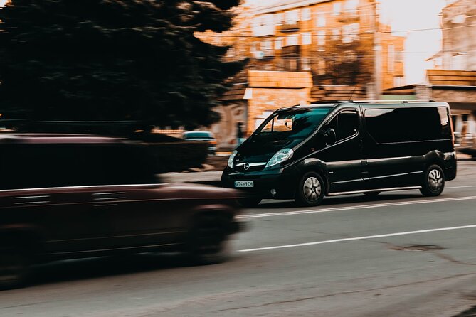 Private Luxury Transportation Between Rome and Civitavecchia Port - Key Points Before You Book