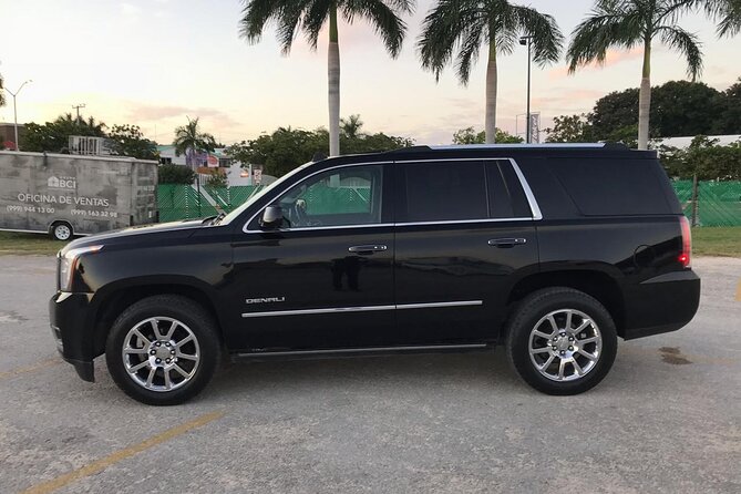 Private luxury transportation from CUN Airport to Playa del Carmen - How luxurious is the vehicle?