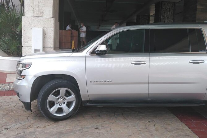 Private luxury transportation from CUN Airport to Puerto Morelos - Punctuality and the Return Ride