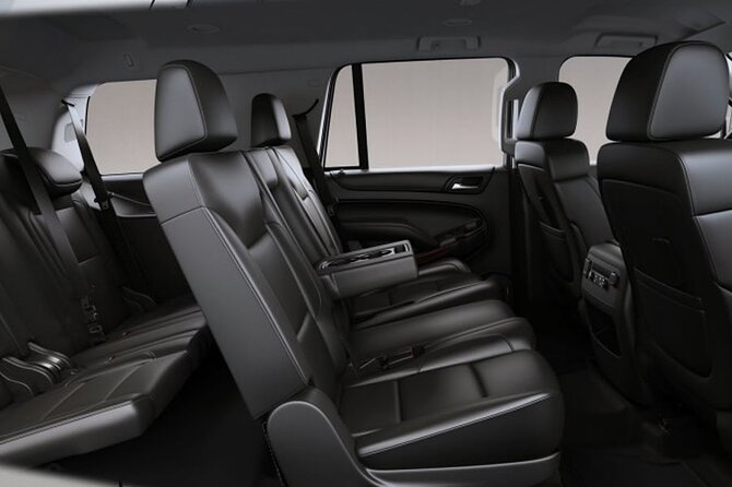 Private Luxury Transportation to/from Boston Logan Airport (BOS) - Flight tracking and the 60-minute wait