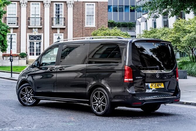 Private Luxury Van from Heathrow Airport LHR to Central London - The meeting point is simple, but clarity matters