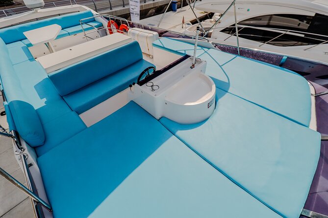 Private Luxury Yacht cruise around Atlantis and Dubai Marina - Food, drinks, and the BBQ option