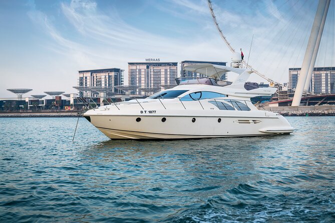 Private Luxury Yacht Cruise for up to 20 people - Why a private yacht works well in Dubai