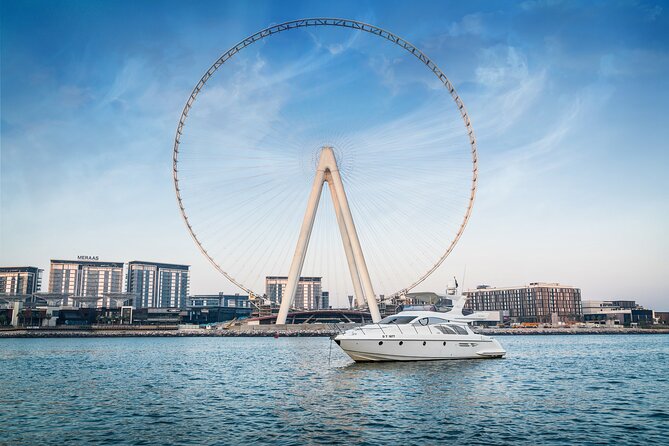Private Luxury Yacht Cruise for up to 20 people - Bluewaters Island and Ain Dubai