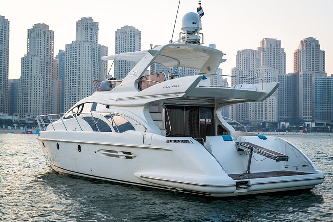 Private Luxury Yacht Cruise for up to 20 people - What the boat and crew service are like