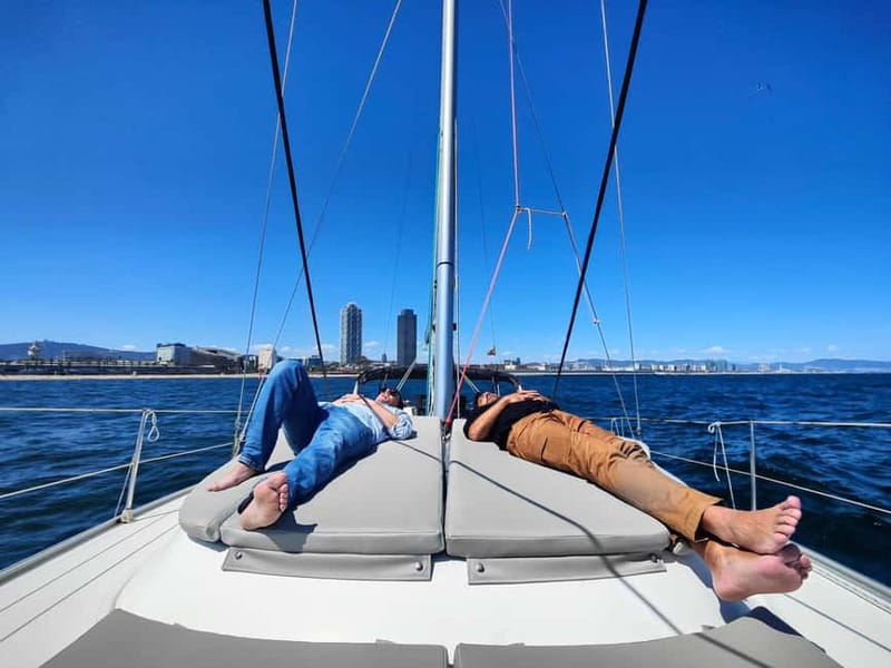 Private Sailboat Barcelona Luxury Boat + Aperitifs & Drinks - The first 105 minutes: leaving the marina and finding your rhythm