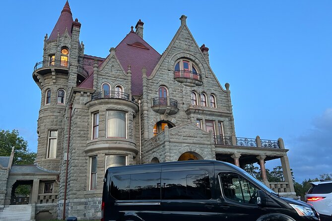 Private Tour of Beautiful Victoria in Luxury Van - Fan Tan Alley in Old Chinatown