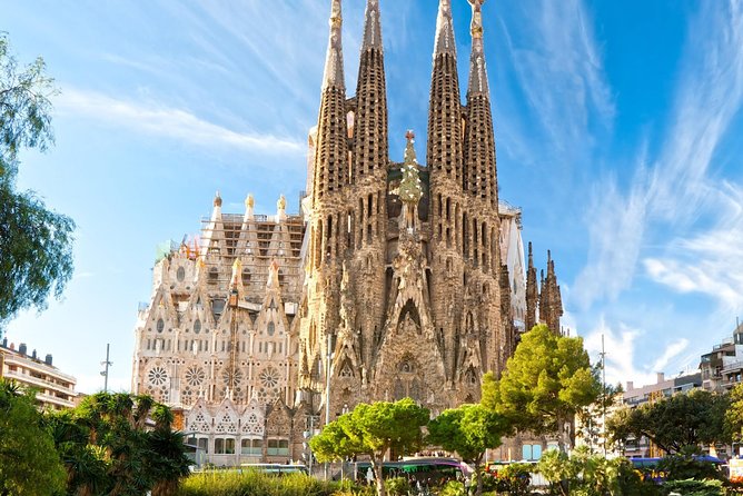 Private Transfer: Cruise Port to Barcelona by Luxury Van - What the 20-minute ride is really worth