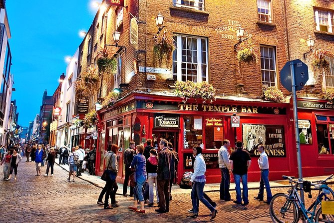 Private Transfer: Dublin Airport DUB to Dublin by Luxury Van - Where the $122.14 price makes sense