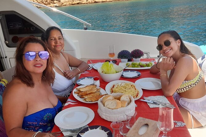 Private VIP Motoryacht Charter in Bodrum For 6 Hours With Lunch - What six hours on this Bodrum yacht really means