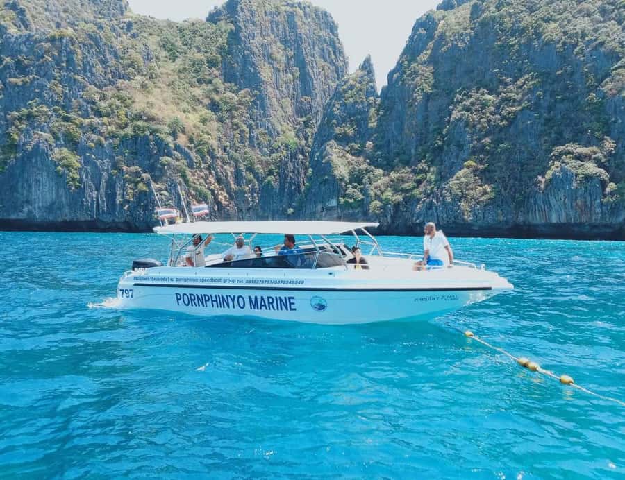 Private VIP Speed Boat Charter to Phi Phi Islands - Snorkeling around Phi Phi Don