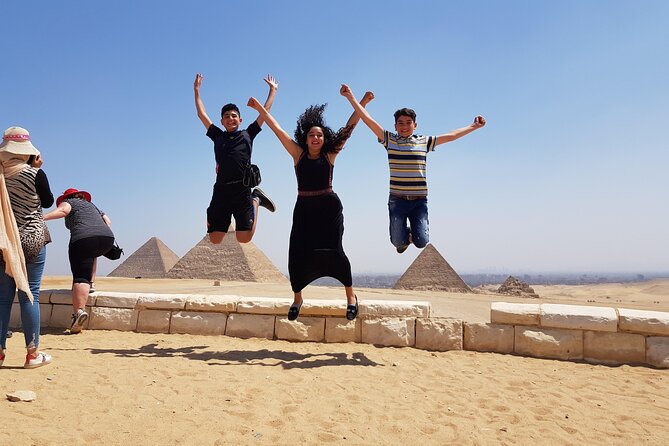 Private VIP Tour to Giza Pyramids Sphinx And the Egyptian Museum - The Giza Pyramids: Two Hours Among the Old Kingdom Monuments