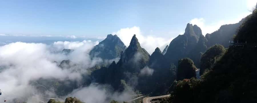 Private VIP Zhangjiajie Tianmen Mountain Day Tour - Panlong Cliff and the glass walkway