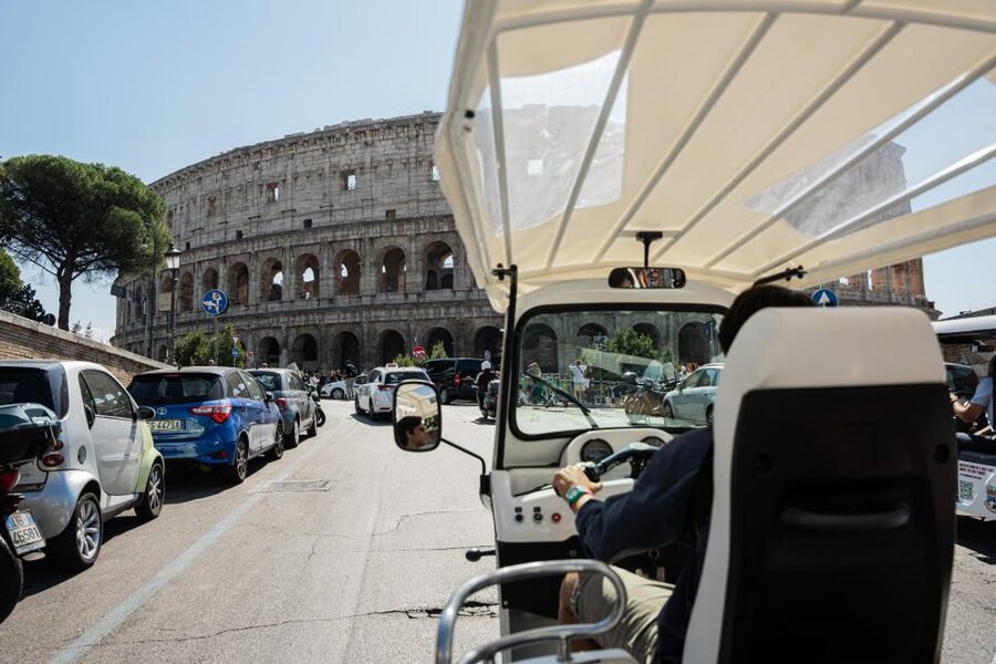 Rome: 2-Hour Vip Tuk-tuk tour with Hotel Pickup and Prosecco - Baths of Caracalla and Ancient Roman Leisure