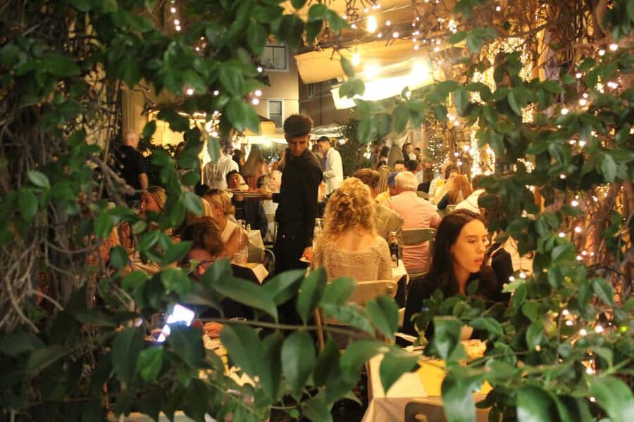 Rome After Dark: Private Luxury Night Tour by Car - What this private Rome night tour really offers