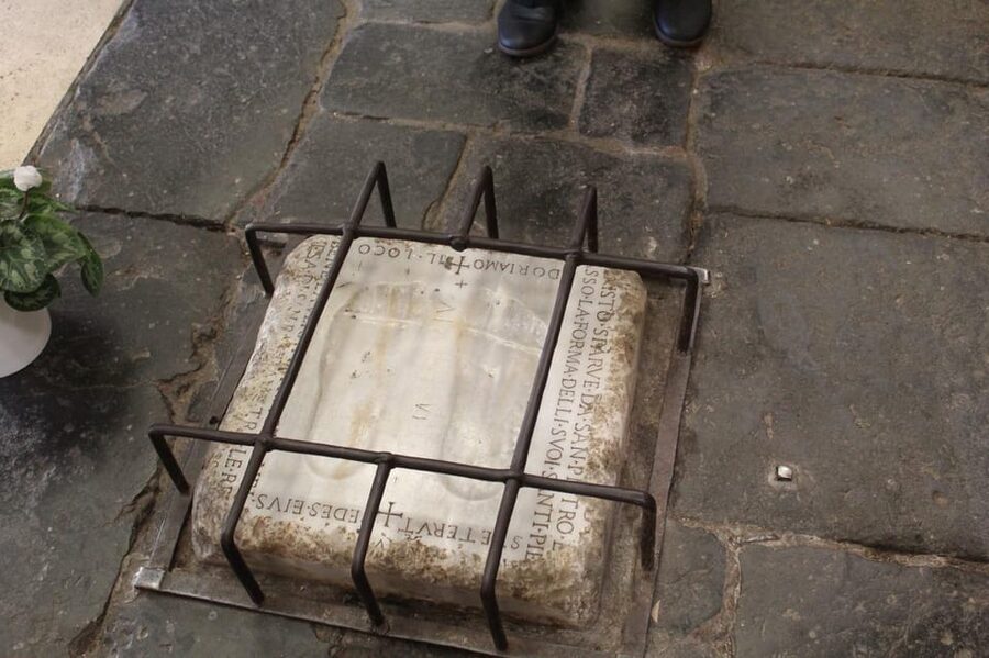 Rome: Appian Way and Catacombs VIP Tour with Hotel Pickup - What the private guide adds