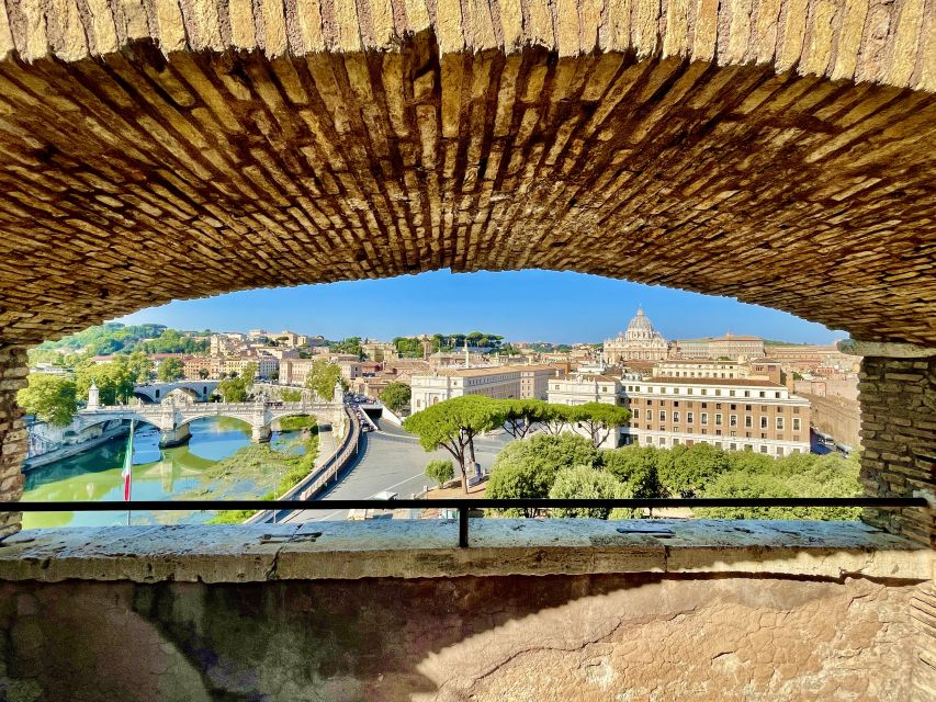 Rome: Castel Sant'Angelo and Hadrian's Tomb Guided VIP Tour - Papal apartments, bastions, and Michelangelo’s courtyard